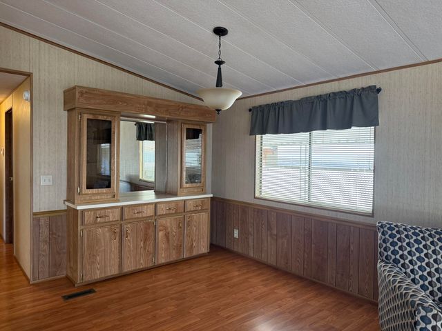 2627 W Midvalley Avenue 109, Visalia, CA 93277