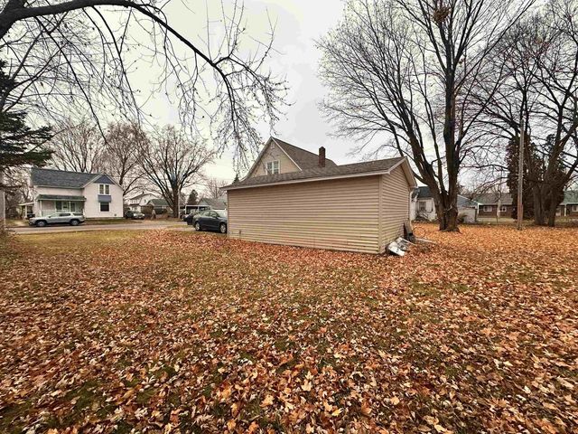 809 E State Street, Mauston, WI 53948