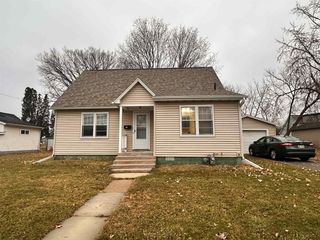 809 E State Street, Mauston, WI 53948