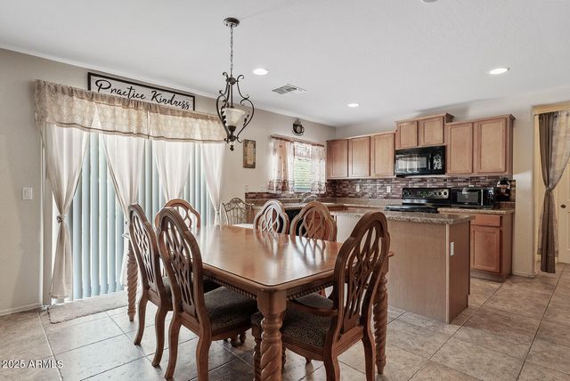 958 W LINDBERGH Avenue, Coolidge, AZ 85128