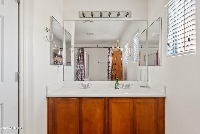 958 W LINDBERGH Avenue, Coolidge, AZ 85128