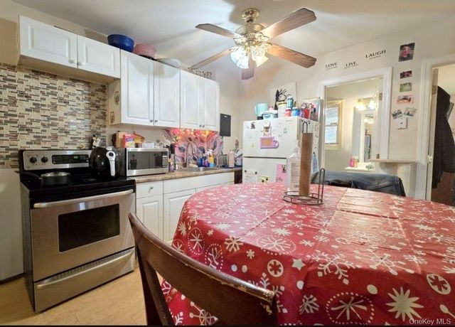 27 Dillmont Drive, Smithtown, NY 11787