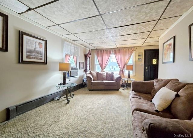 27 Dillmont Drive, Smithtown, NY 11787