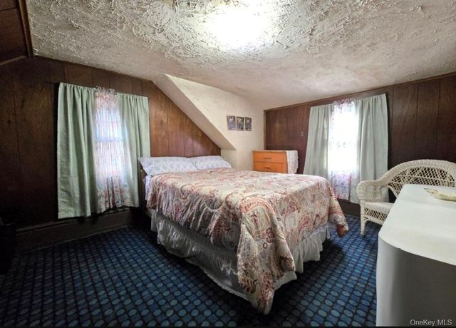 27 Dillmont Drive, Smithtown, NY 11787