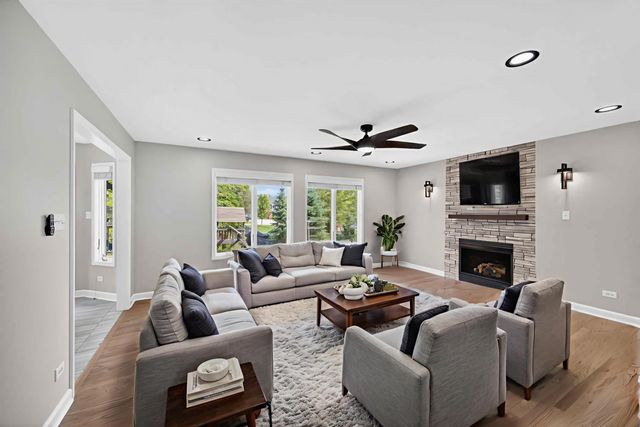12376 W 107th Lane, St. John, IN 46373