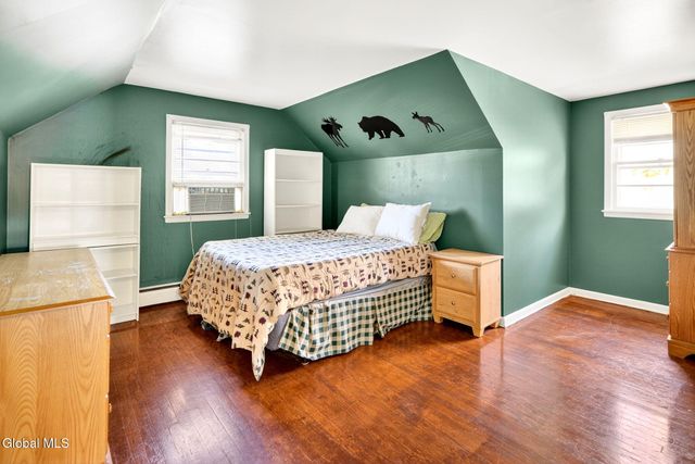 203 Mountain View Avenue, Rensselaer, NY 12144