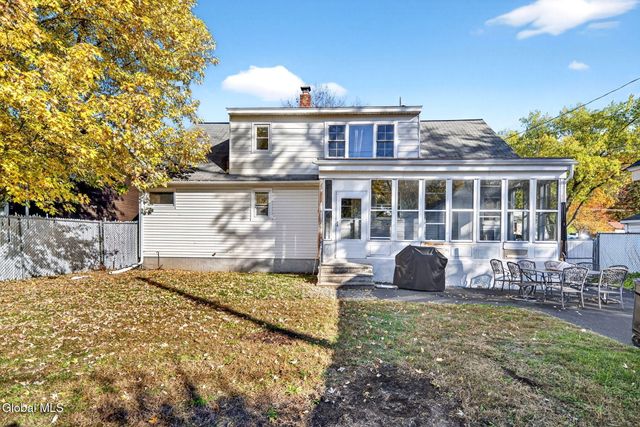 203 Mountain View Avenue, Rensselaer, NY 12144