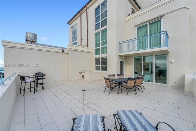 90 Alton Rd PH3203, Miami Beach, FL 33139