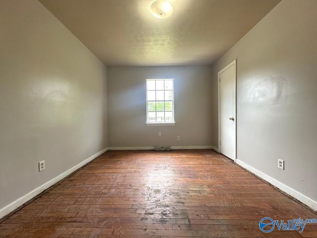 2416 Redmont Road NW, Huntsville, AL 35810