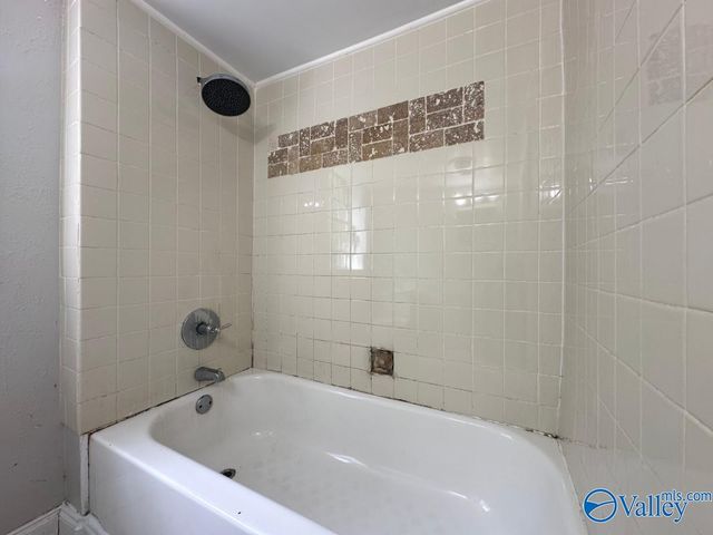 2416 Redmont Road NW, Huntsville, AL 35810