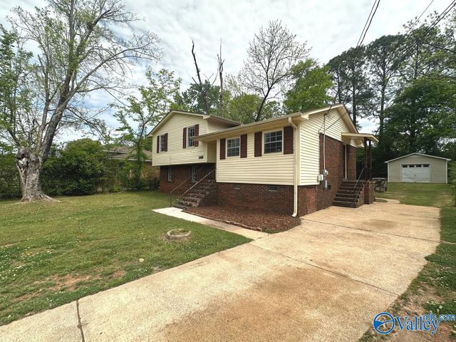 2416 Redmont Road NW, Huntsville, AL 35810