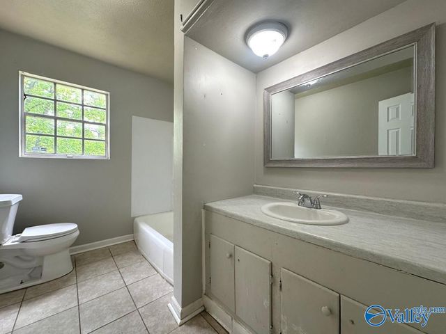 2416 Redmont Road NW, Huntsville, AL 35810