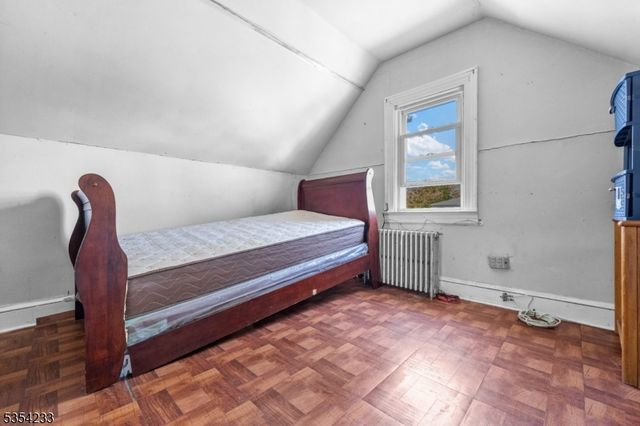 246 Ackerman Ave, Clifton City, NJ 07011