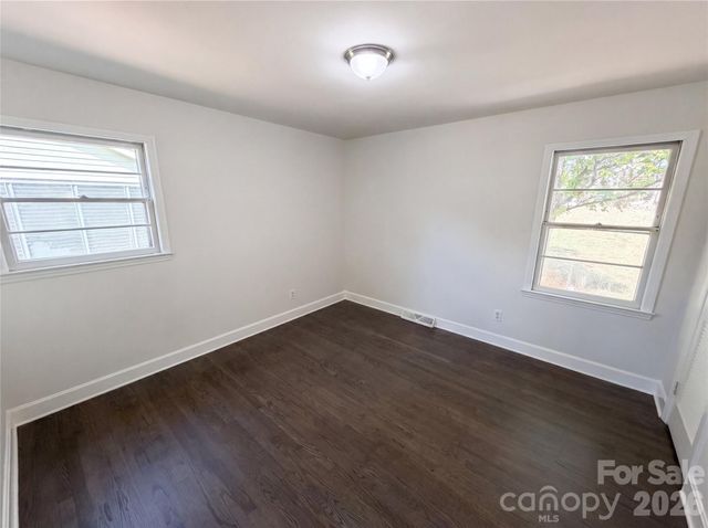 1815 Weststone Drive, Charlotte, NC 28208
