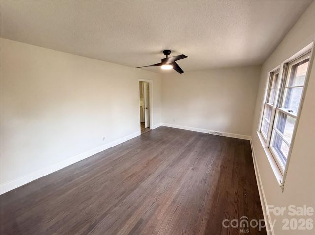 1815 Weststone Drive, Charlotte, NC 28208