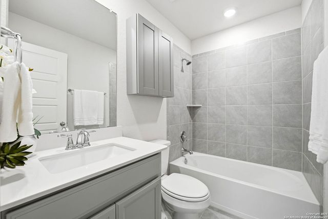 10259 Juniper Oaks, Boerne, TX 78006