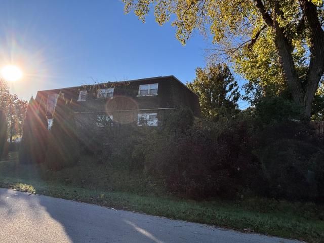 10608 S 81st Court, Palos Hills, IL 60465