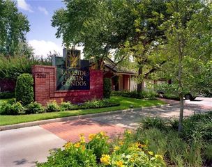 2211 S Kirkwood Road 36, Houston, TX 77077