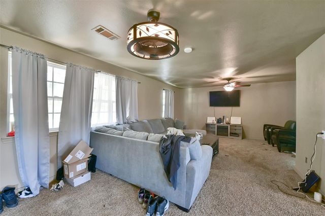 4800 Fort Worth Avenue, Port Arthur, TX 77640