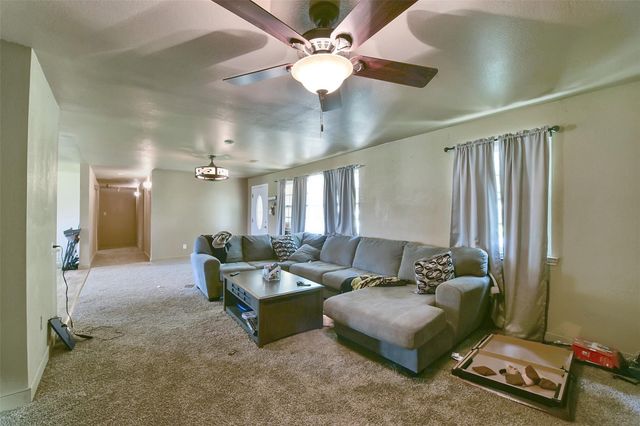 4800 Fort Worth Avenue, Port Arthur, TX 77640