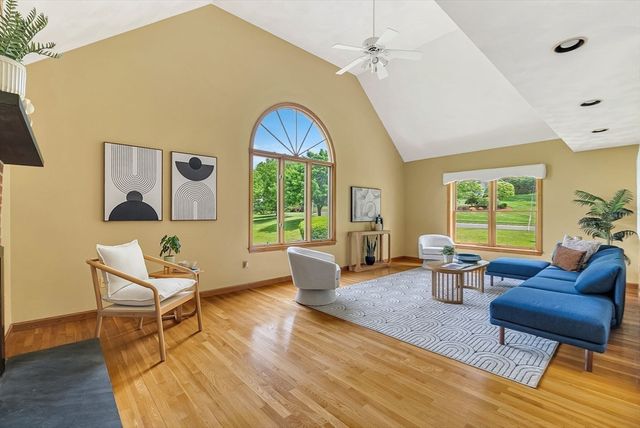 83 Jefferson Rd, Franklin, MA 02038