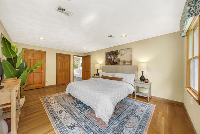 83 Jefferson Rd, Franklin, MA 02038