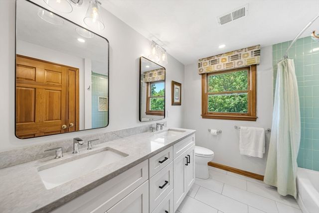 83 Jefferson Rd, Franklin, MA 02038