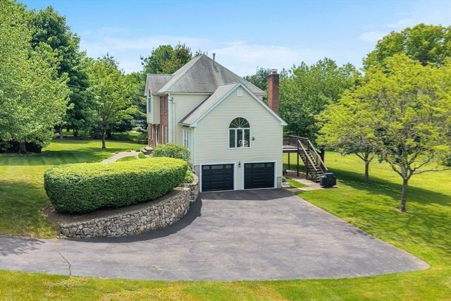 83 Jefferson Rd, Franklin, MA 02038