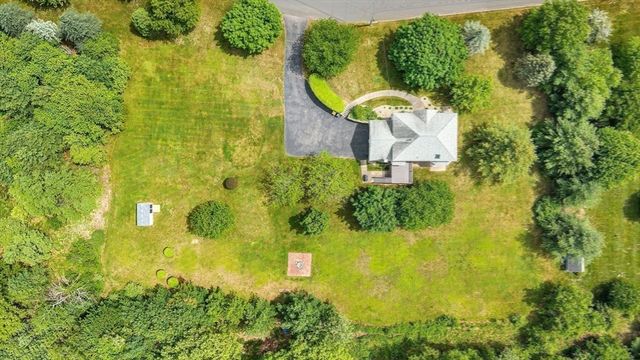 83 Jefferson Rd, Franklin, MA 02038