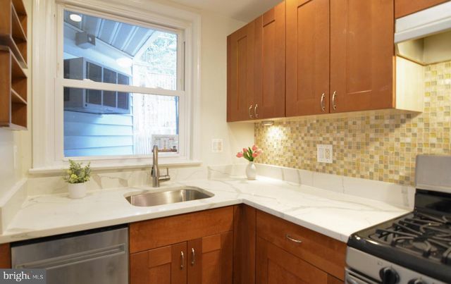 3723 KEMPER RD, Arlington, VA 22206