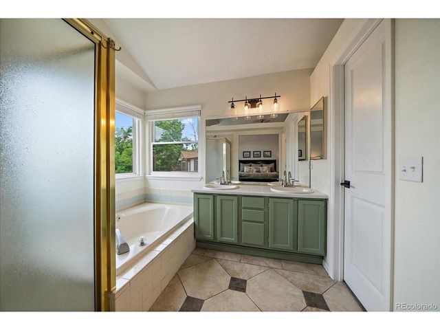 11582 W 67th Ave, Arvada, CO 80004