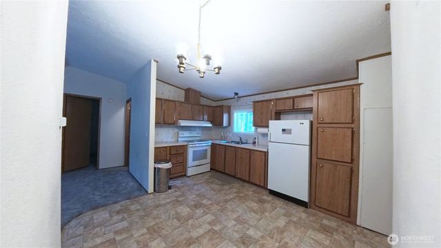60 N Diamond Head Drive, Lilliwaup, WA 98555