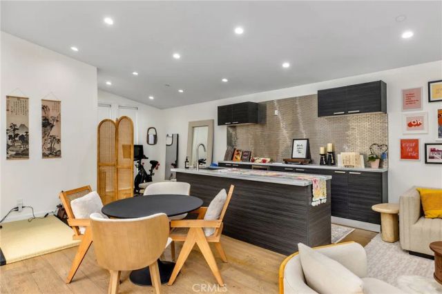 11645 Woodbridge Street, Studio City, CA 91604