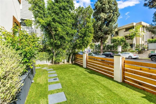 11645 Woodbridge Street, Studio City, CA 91604