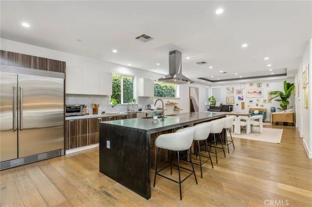 11645 Woodbridge Street, Studio City, CA 91604