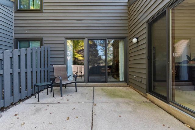 44 WEBSTER HEIGHTS DRIVE, Green Bay, WI 54301