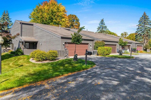 44 WEBSTER HEIGHTS DRIVE, Green Bay, WI 54301