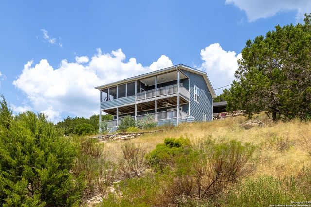 667 Rock Castle, Canyon Lake, TX 78133