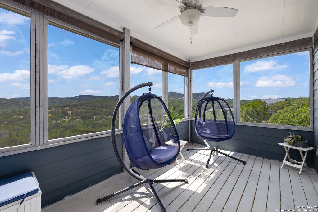 667 Rock Castle, Canyon Lake, TX 78133