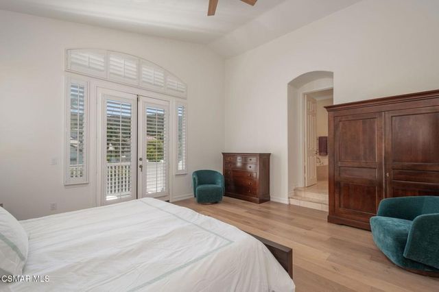 850 Ellesmere Way, Oak Park, CA 91377