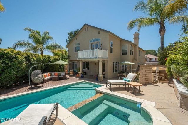 850 Ellesmere Way, Oak Park, CA 91377
