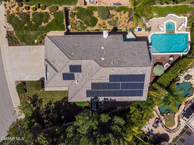 850 Ellesmere Way, Oak Park, CA 91377
