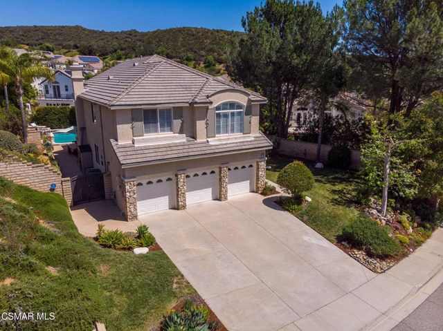 850 Ellesmere Way, Oak Park, CA 91377