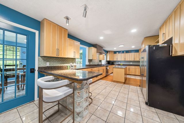 1360 Charles St, Cookeville, TN 38506