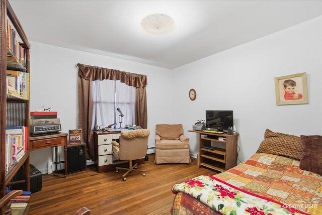 1114 Century Oaks Drive, Elgin, IL 60123