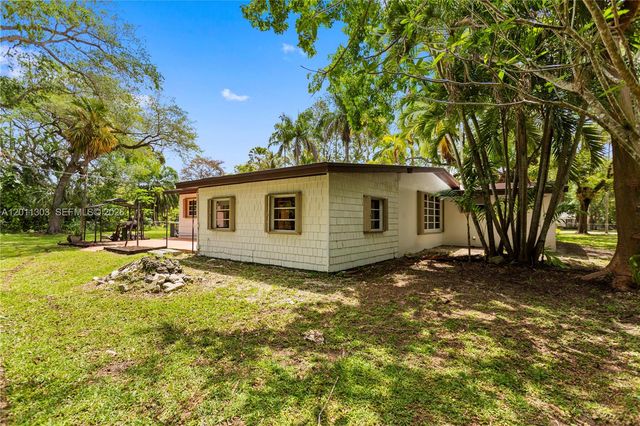 15345 SW 269th Ter, Homestead, FL 33032