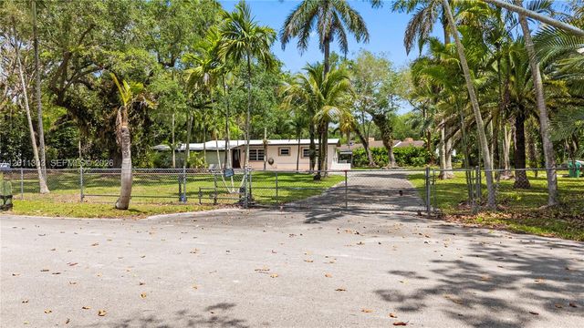 15345 SW 269th Ter, Homestead, FL 33032