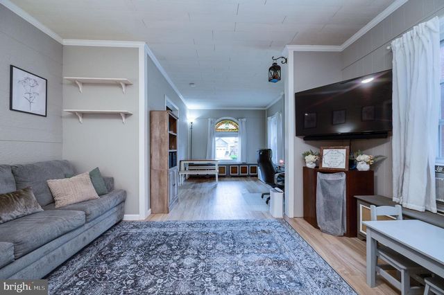 16 E WASHINGTON ST, Fleetwood, PA 19522
