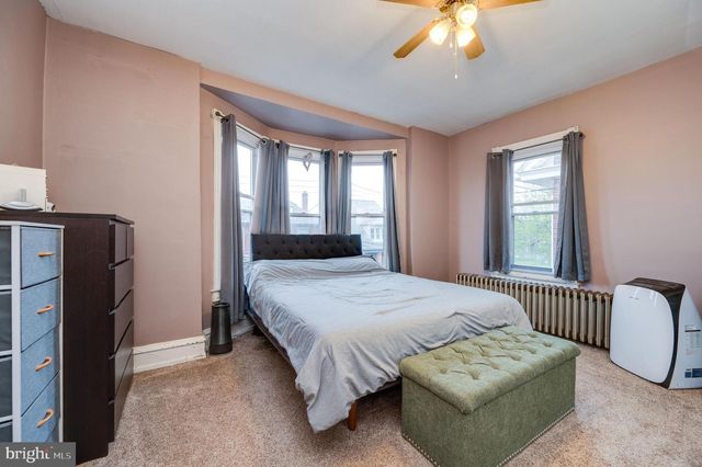 16 E WASHINGTON ST, Fleetwood, PA 19522