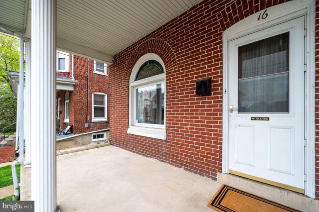 16 E WASHINGTON ST, Fleetwood, PA 19522